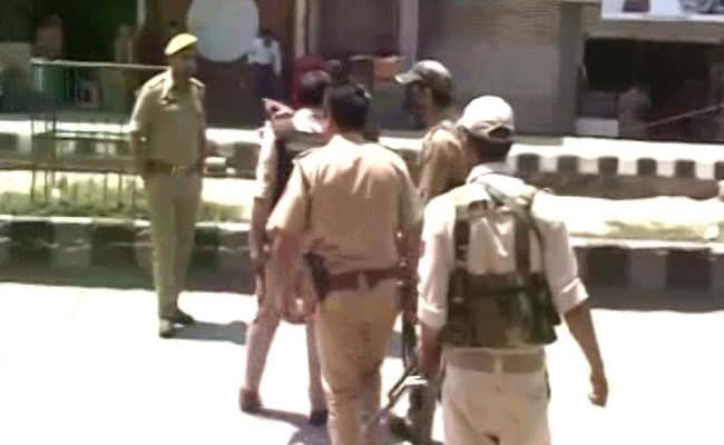 Four Policemen Injured In Terror Attack In Kashmir's Anantnag