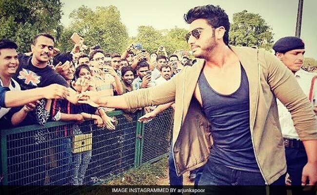 <i>Kitney Aadmi They?</i> Many, But Arjun Kapoor Kept Calm And Tweeted This