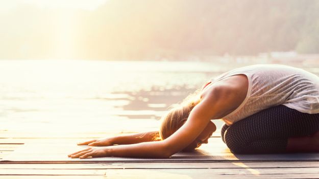 डाइजेस्टिव सिस्टम को मजबूत बनाने में मदद कर सकते हैं ये 5 योगासन, रोज अभ्यास करने से मिलेंगे जबरदस्त फायदे