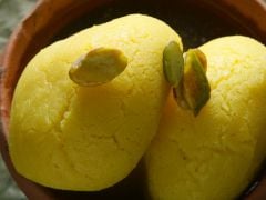 10 Popular Bengali Sweets: Beyond Rasgulla and Sandesh 10 Popular Bengali Sweets: Beyond Rasgulla and Sandesh