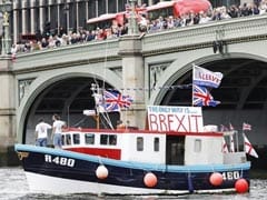UK Economy Sidesteps Brexit Vote Hit, 2017 Outlook Darker