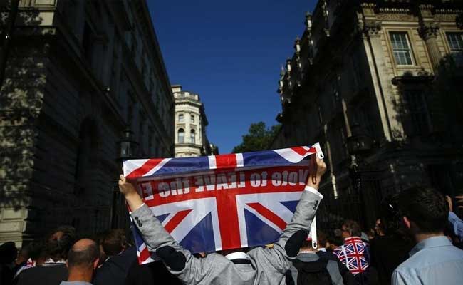 UK Conservative Party Chairman Says Brexit Must Be Binding