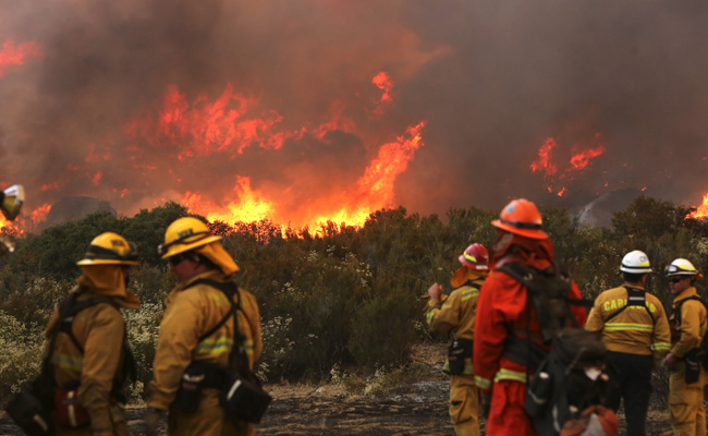 Firefighters To Battle Against Flames, Dry California Weather