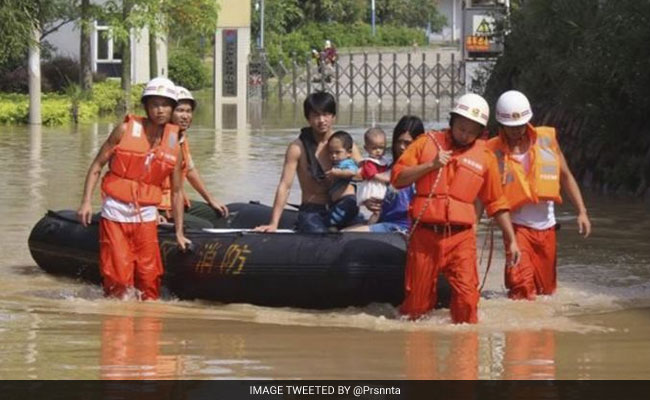 चीन में आफत की बारिश : वर्षा जनित हादसों में 13 लोगों की मौत, 34 लापता, रेड अलर्ट जारी