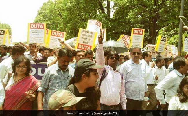 Delhi University Teachers Protest Near Vice Chancellor's Office Against 'Delay' In Confirmation Letters