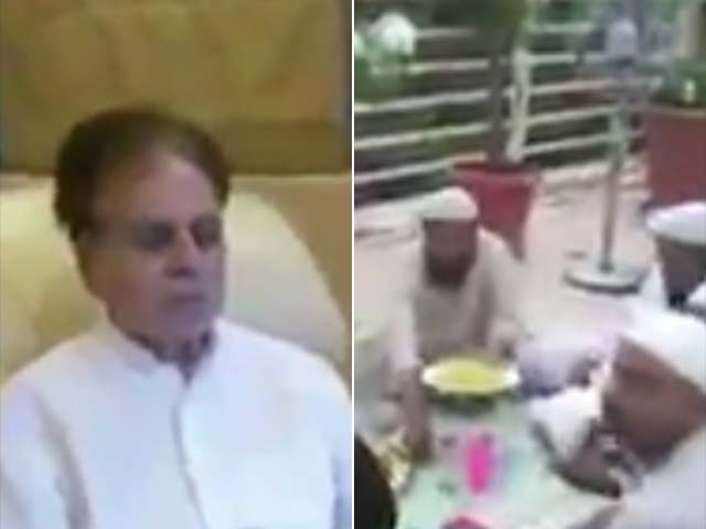 Dilip Kumar Shares Video of <I>Iftaar</i> With Wife Saira Banu and Friends