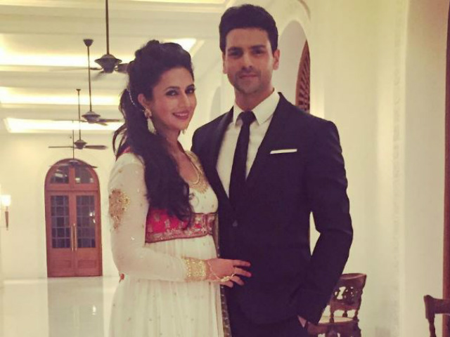 Divyanka and Vivek Are a Fairytale Couple in Pre-Wedding Photo