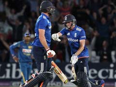 लिएम प्लंकेट ने लगाया आखिरी गेंद पर छक्का और इंग्लैंड vs श्रीलंका पहला वनडे हो गया टाई