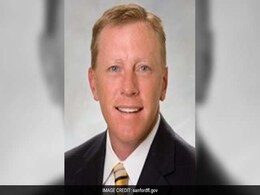 Florida Mayor Carjacked And Robbed At Gunpoint Outside His Home: Police Florida Mayor Carjacked And Robbed At Gunpoint Outside His Home: Police