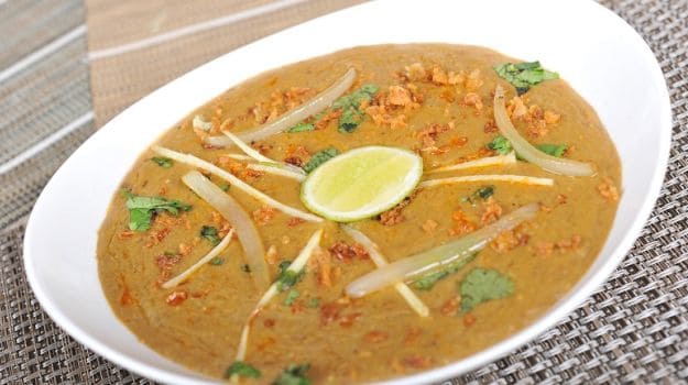 Ramzan Special Dish: Haleem, the Slow Cooked Meaty Speciality