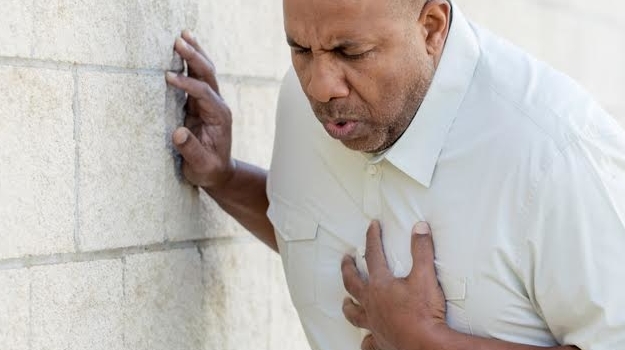 Painkillers Linked to Heart Failure: Study