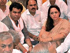 Villagers Stage Protest In Front Of Hema Malini's Office In Mathura