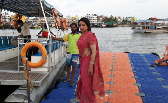 Mathura MP Hema Malini's Nero Moment On Twitter. Then, It Got Worse