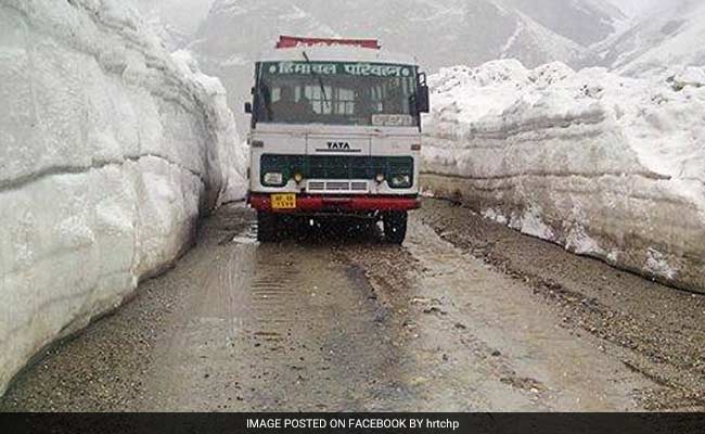 हिमाचल में पर्यटकों की आमद के बीच रोडवेजकर्मियों की हड़ताल की चेतावनी