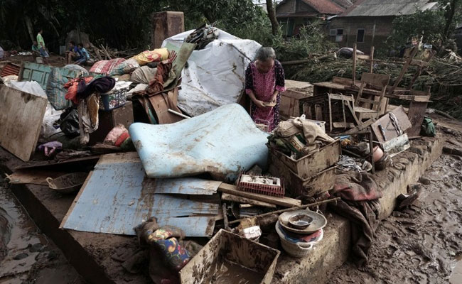 Indonesia Flood Death Toll Rises To 89, Dozens Missing