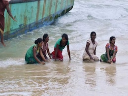Indonesian Province Prepares To Tow Migrant Boat Out To Sea Indonesian Province Prepares To Tow Migrant Boat Out To Sea