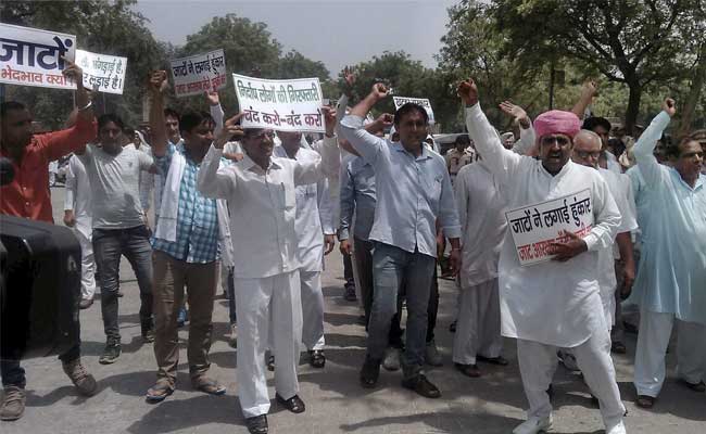 Jat Quota Agitation Enters Second Day, Draws Lukewarm Response