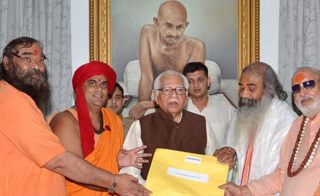 Saints Submit Kairana Exodus Report To Uttar Pradesh Governor Ram Naik