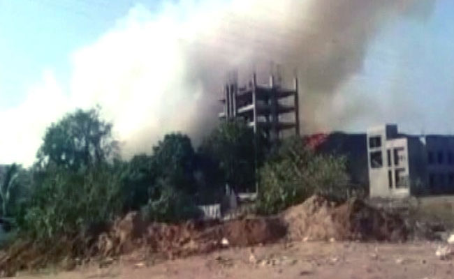 Garbage Dump Fire Near Mumbai Affects Colony Of 1,500