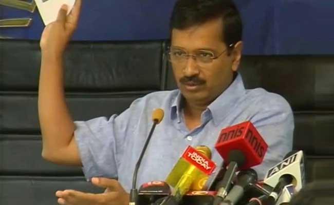 दिल्ली : टैंकर घोटाले के छींटे मुख्यमंत्री अरविंद केजरीवाल तक भी पहुंच सकते हैं