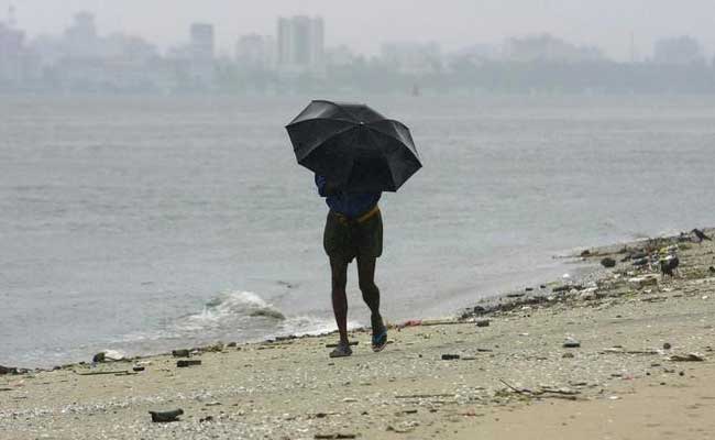 केरल में मॉनसून की दस्तक, राज्य के कई हिस्सों में मूसलाधार बारिश