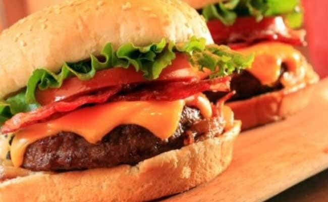 Plastic In Burger Leaves Delhi Man With Throat Injuries