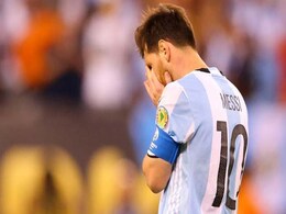 अर्जेंटीना के फुटबॉलर लियोनल मेसी को 21 महीने जेल की सजा, करीब 15 करोड़ का जुर्माना अर्जेंटीना के फुटबॉलर लियोनल मेसी को 21 महीने जेल की सजा, करीब 15 करोड़ का जुर्माना