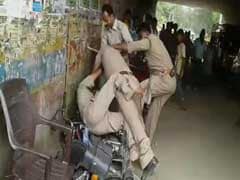 Caught on Camera: Lucknow Policemen Brawl In Public, Allegedly Over Bribe