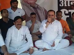 On Yoga Day, BJP Lawmaker's 'Protest <i>Asana</i>' Outside Arvind Kejriwal's Home