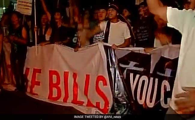 Protest Outside Manipur Bhavan, 25 Injured