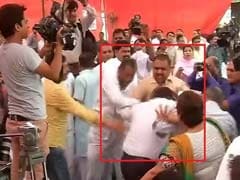 Civic Body Meet Witnesses Scuffle, Censure Motion Against AAP Government