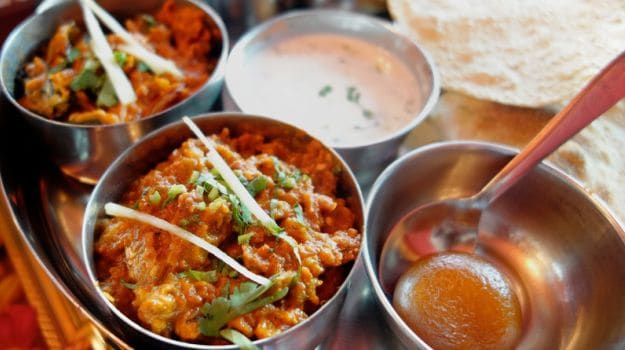 10 Restaurants in Kolkata to Enjoy a Meal for Less Than Rs 250