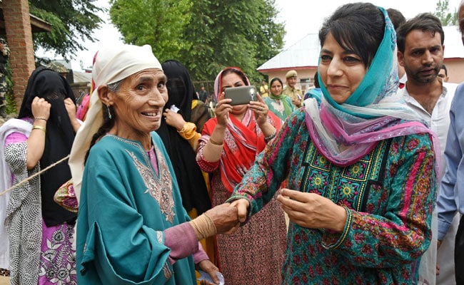 Mehbooba Mufti Hits Out At Separatists For Raking Up Article 370 Issue