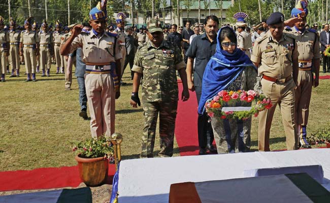 पंपोर हमले को लेकर 'मुस्लिम होने के नाते शर्मसार हूं' कहने पर महबूबा पर बरसी नेशनल कॉन्फ्रेंस