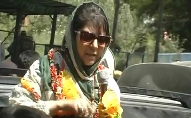 Mehbooba Mufti Faces Protest During Visit To Medical Exam Centre In Srinagar