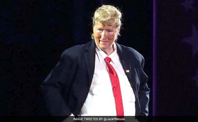 Meryl Streep Takes Stage Dressed as Donald Trump at NYC Gala