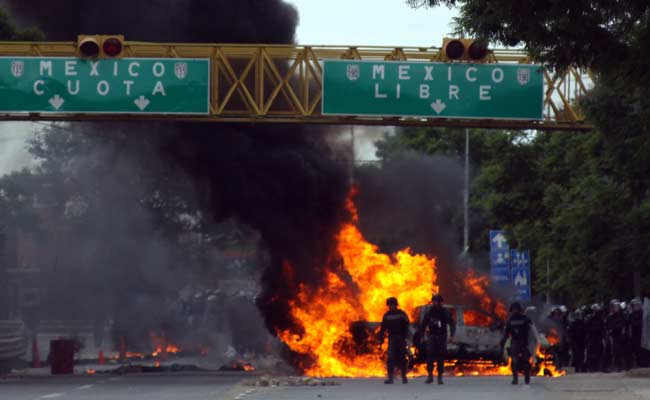 Mexico Police Face Probe Over Violence During Teachers' Protest