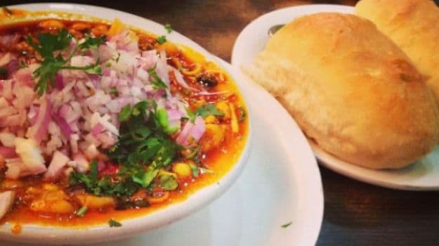 10 Local Dishes in Mumbai You Need to Bite Into