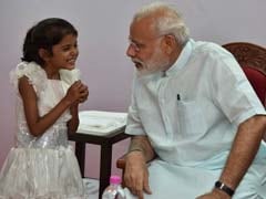 PM Modi Meets Girl Who Had Sought Help For Heart Surgery