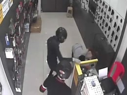 हरियाणा : गांव के पूर्व प्रमुख के घर से 84 किलोग्राम सोना और 5 लाख रुपये चोरी हरियाणा : गांव के पूर्व प्रमुख के घर से 84 किलोग्राम सोना और 5 लाख रुपये चोरी