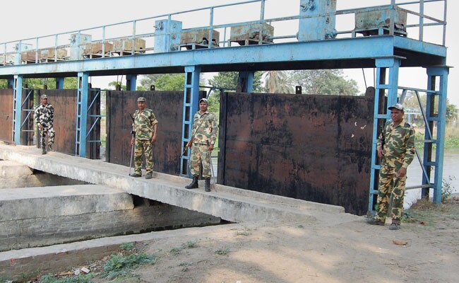 दिल्ली में सीआरपीएफ के इस जवान की सतर्कता से युवती की जान बची दिल्ली में सीआरपीएफ के इस जवान की सतर्कता से युवती की जान बची