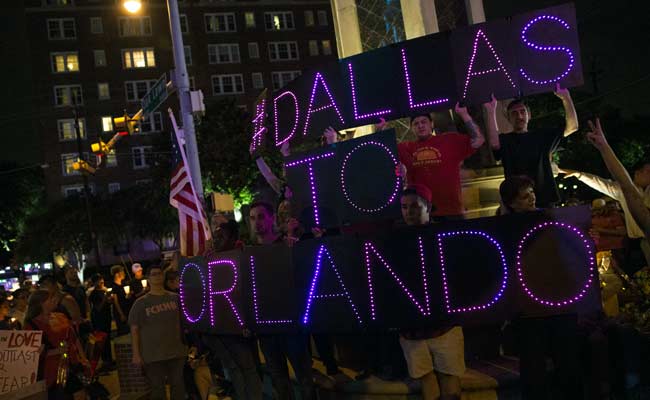 Orlando Gay Men Angry They Can't Donate Blood After Massacre