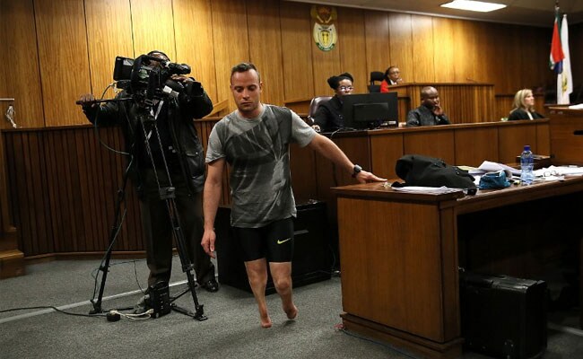 Oscar Pistorius Walks On His Stumps In A Plea For Lenient Sentencing