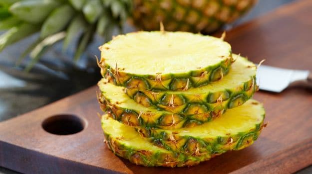 7 Incredible Pineapple Benefits: From Promoting Eye Health to Burning Fat