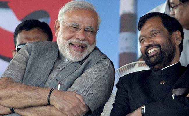 pm modi with ram vilas paswan