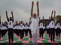 धार्मिक नहीं, भारतीय नहीं, लेकिन योग सिर्फ फिटनेस की गारंटी भी तो नहीं धार्मिक नहीं, भारतीय नहीं, लेकिन योग सिर्फ फिटनेस की गारंटी भी तो नहीं