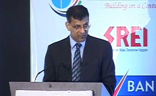 आलोचकों को रघुराम राजन का जवाब, बोले- ब्याज दर का स्तर नहीं है कोई समस्या