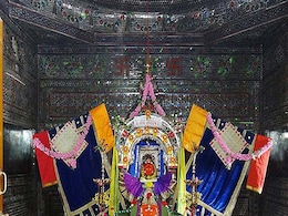 यह है विश्व का एकमात्र ॐकार शक्तिपीठ, मच्छिद्रनाथजी ने यहां फेंकी थी सोने की ईंट यह है विश्व का एकमात्र ॐकार शक्तिपीठ, मच्छिद्रनाथजी ने यहां फेंकी थी सोने की ईंट