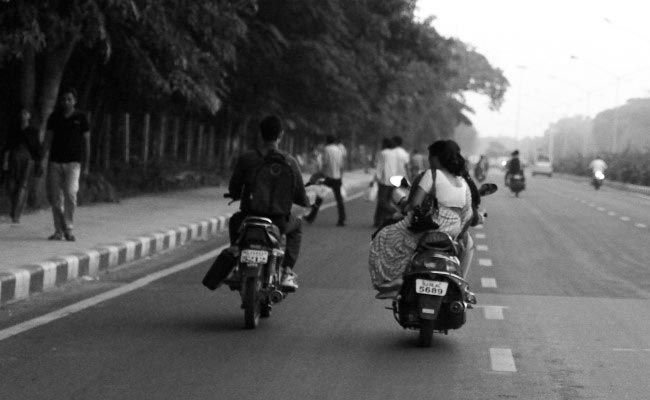 श्रीनगर और मुजफ्फराबाद के बीच शांति बस सेवा बहाल होगी