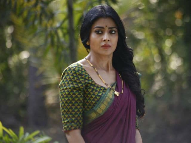 20 Times Shriya Saran Impresses In Colorful Sarees | Times of India